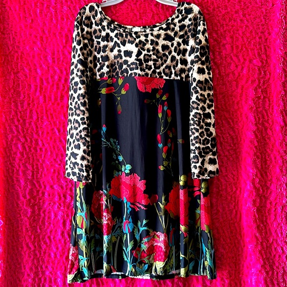Tops - Women’s boutique top/dress